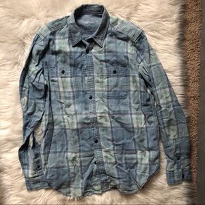 • gap shirt •
